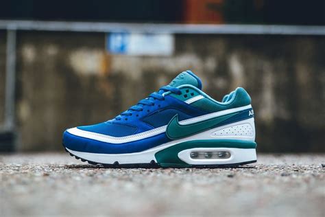 nike air classic blauw|nike air max classic bw.